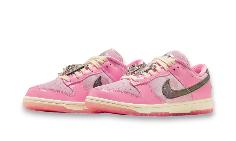 Nike Dunk Low LX Barbie