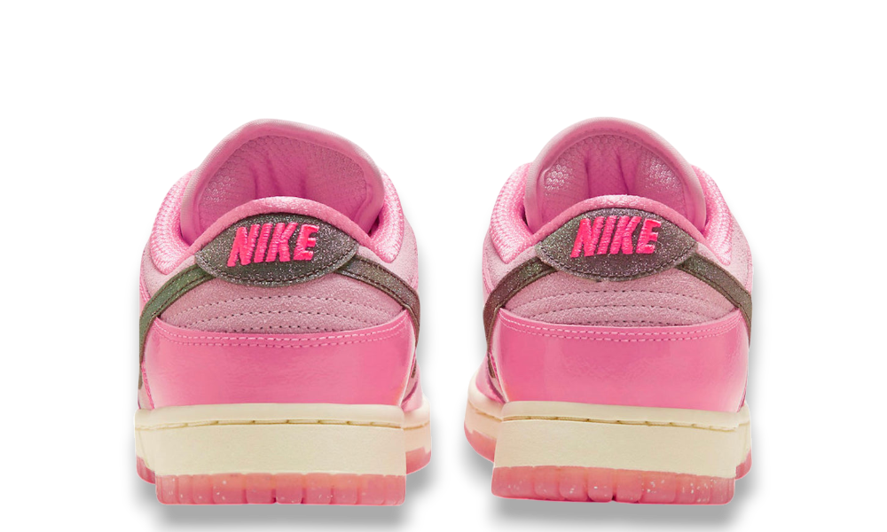 Nike Dunk Low LX Barbie