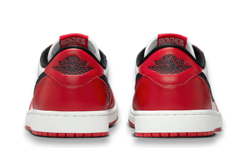 Air Jordan 1 Low OG Chicago