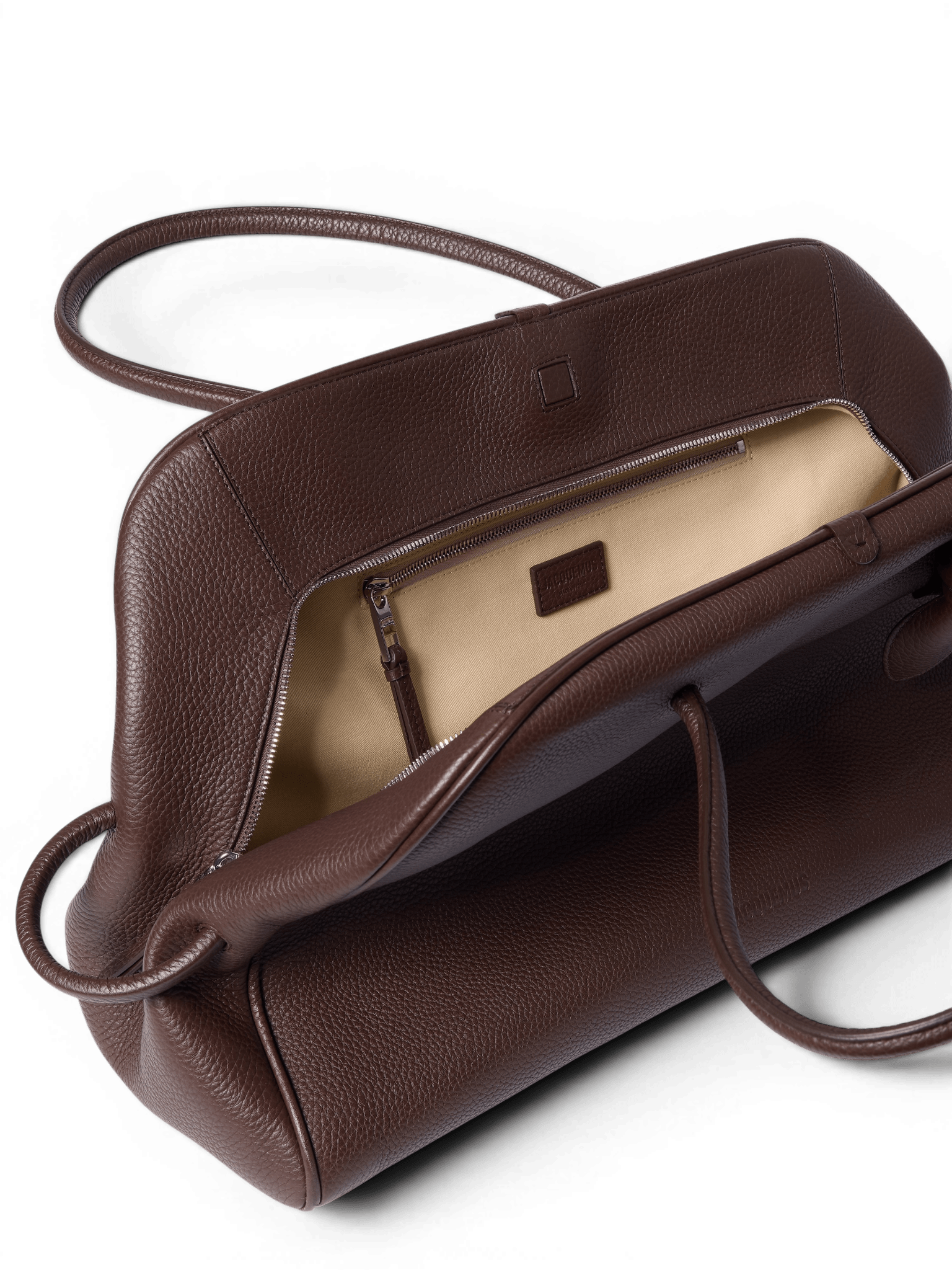 Jacquemus le Grande Turismo brown