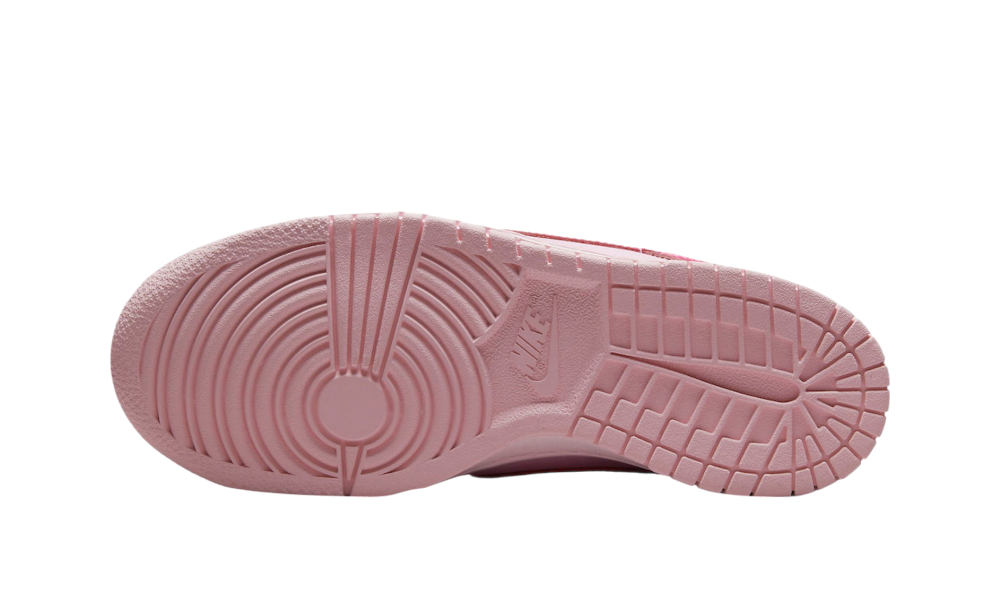 Nike Dunk Low Triple Pink