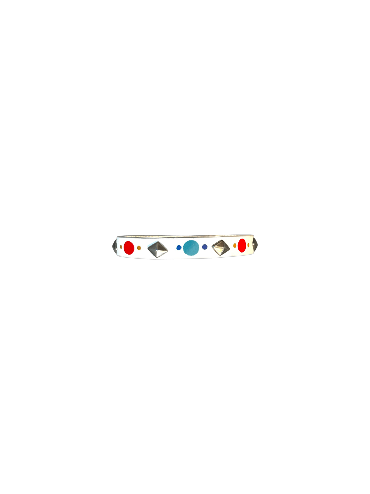 HTC PREMIUM BRACELET WHITE WITH STUDS AND POIS