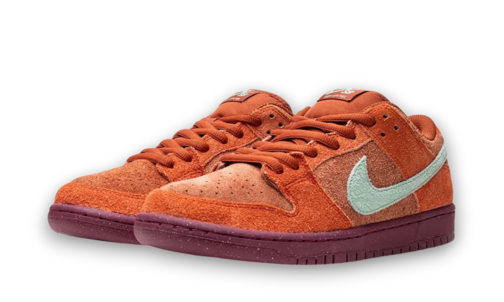 Nike SB Dunk Low Mystic Red Rosewood