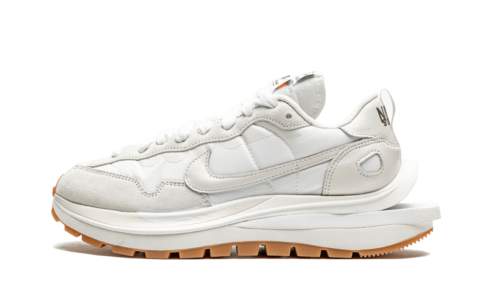 Nike sacai Vaporwaffle Sail Gum