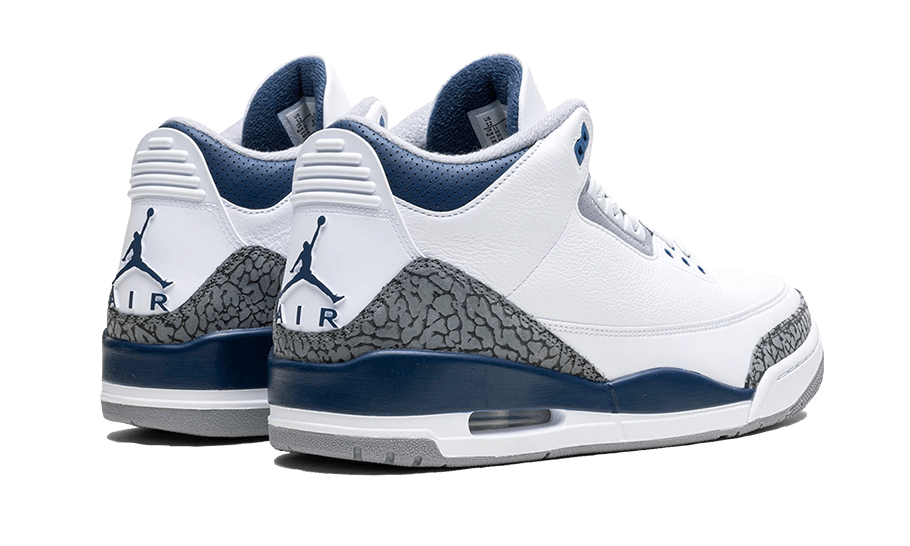 Air Jordan 3 Retro Midnight Navy Icona di Stile Rivisitata