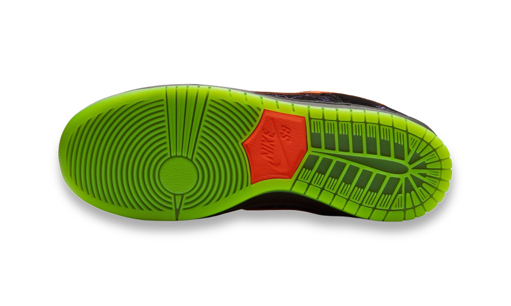 Nike SB Dunk Low Night of Mischief Halloween