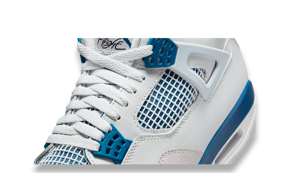 Jordan 4 Military Blu composta da dettagli blu su base bianca in pelle