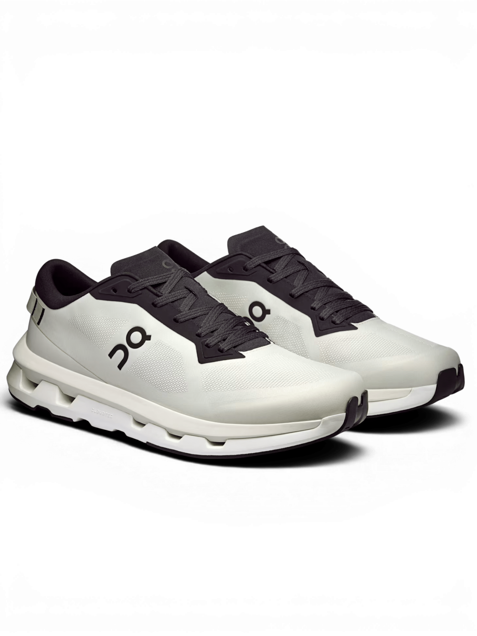 On Running Cloudzone Ice Black