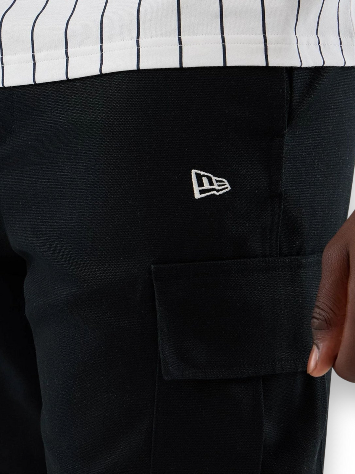 New Era Shorts Cargo Black