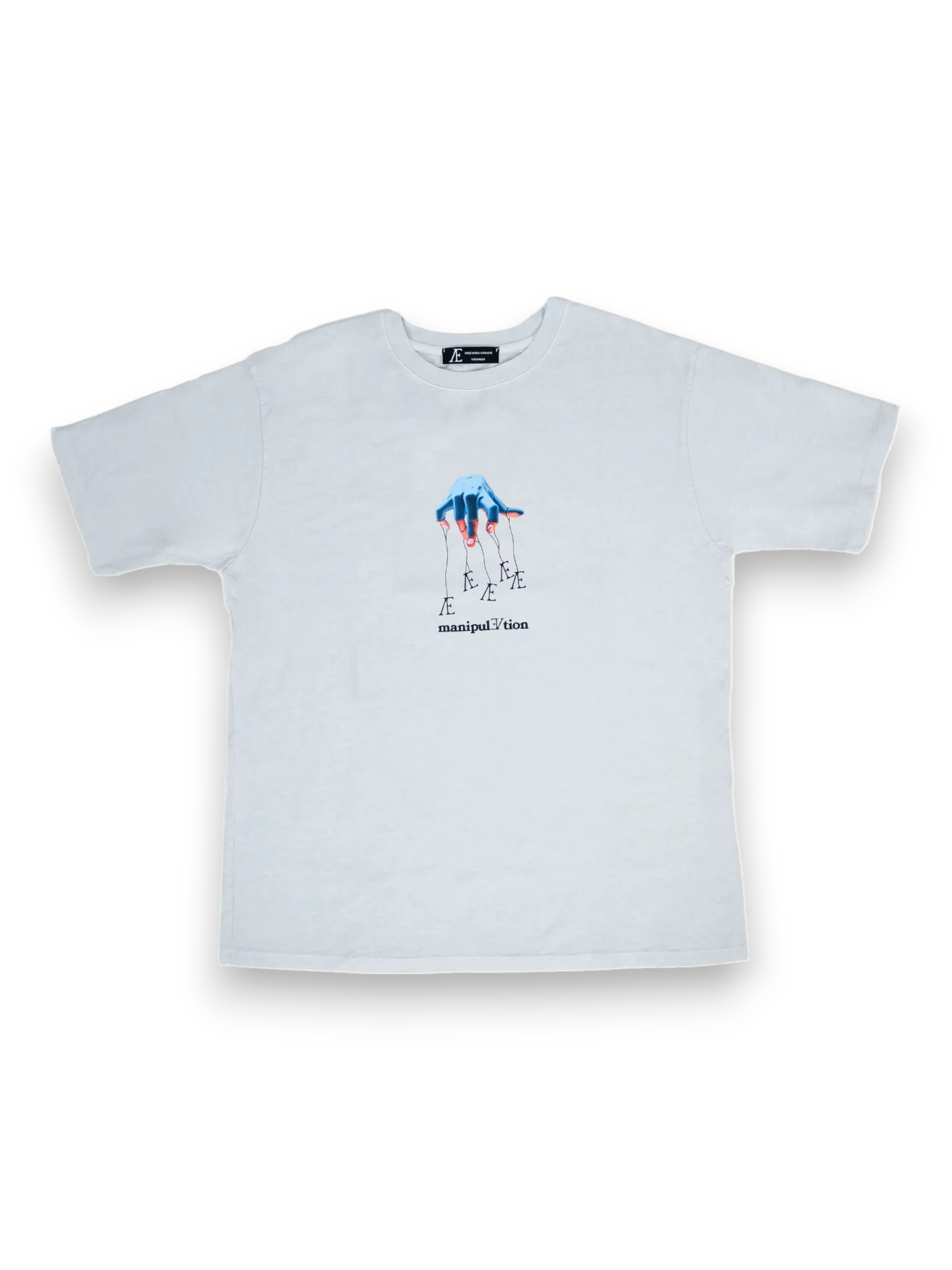 AEI-MAN Manipulation white t-shirt