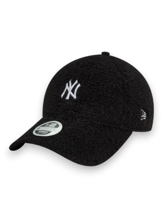 New Era New York Yankees Womens Borg Black 9FORTY Adjustable Cap