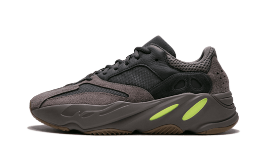Yeezy 700 OBLIO Shop