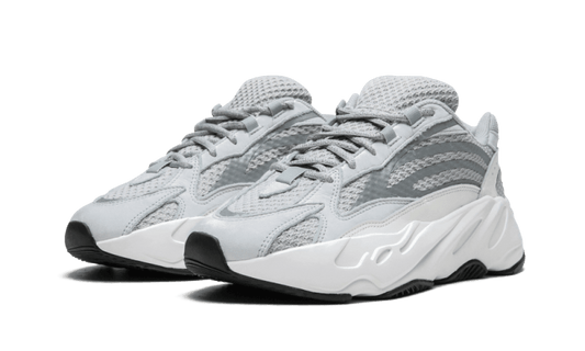 Yeezy 700 OBLIO Shop