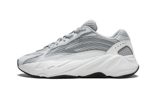 Yeezy 700 OBLIO Shop