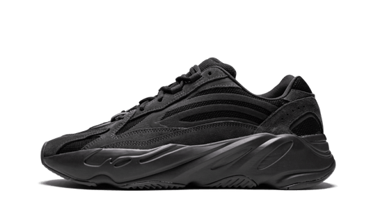 Yeezy 700 OBLIO Shop