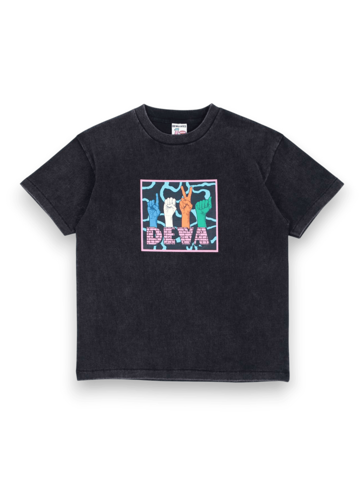 DEVÁ STATES Dash GFX T-Shirt Washed Black