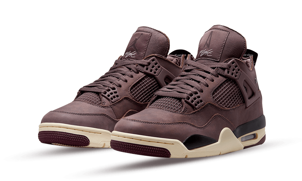 Le sneakers Jordan 4 A Ma Maniere: un'icona della moda urbana reinterpretata con un tocco di eleganza e stile unico. Caratterizzate da dettagli raffinati e materiali di alta qualità, queste scarpe rappresentano l'essenza dell'eccellenza nel mondo delle calzature sportive