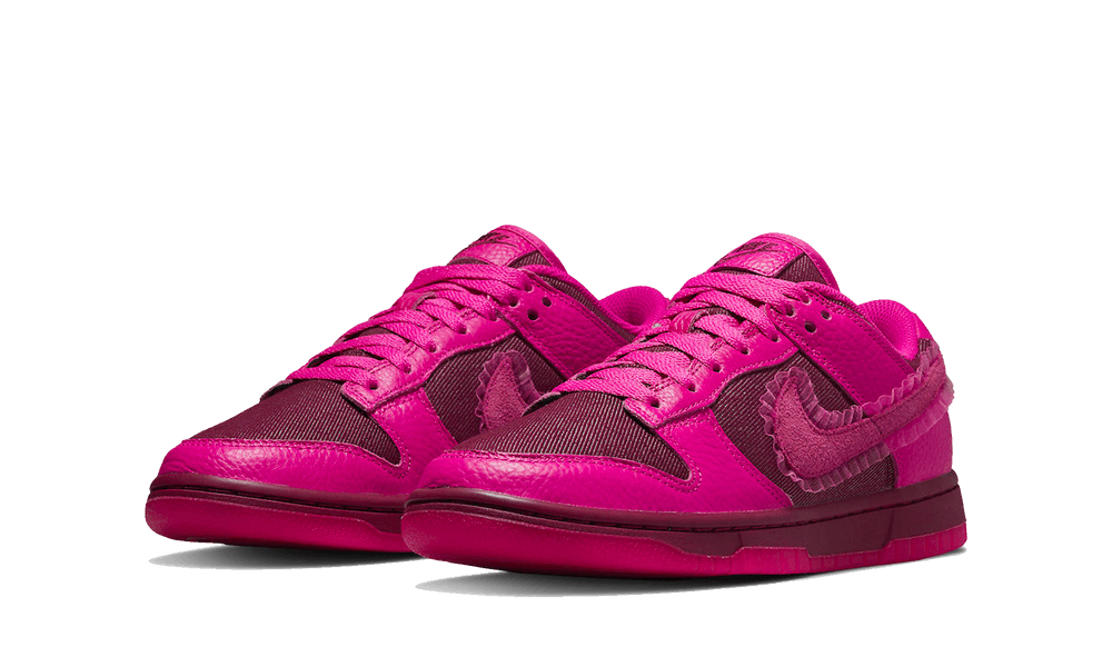 Nike Dunk Low Valentine's Day (2022)